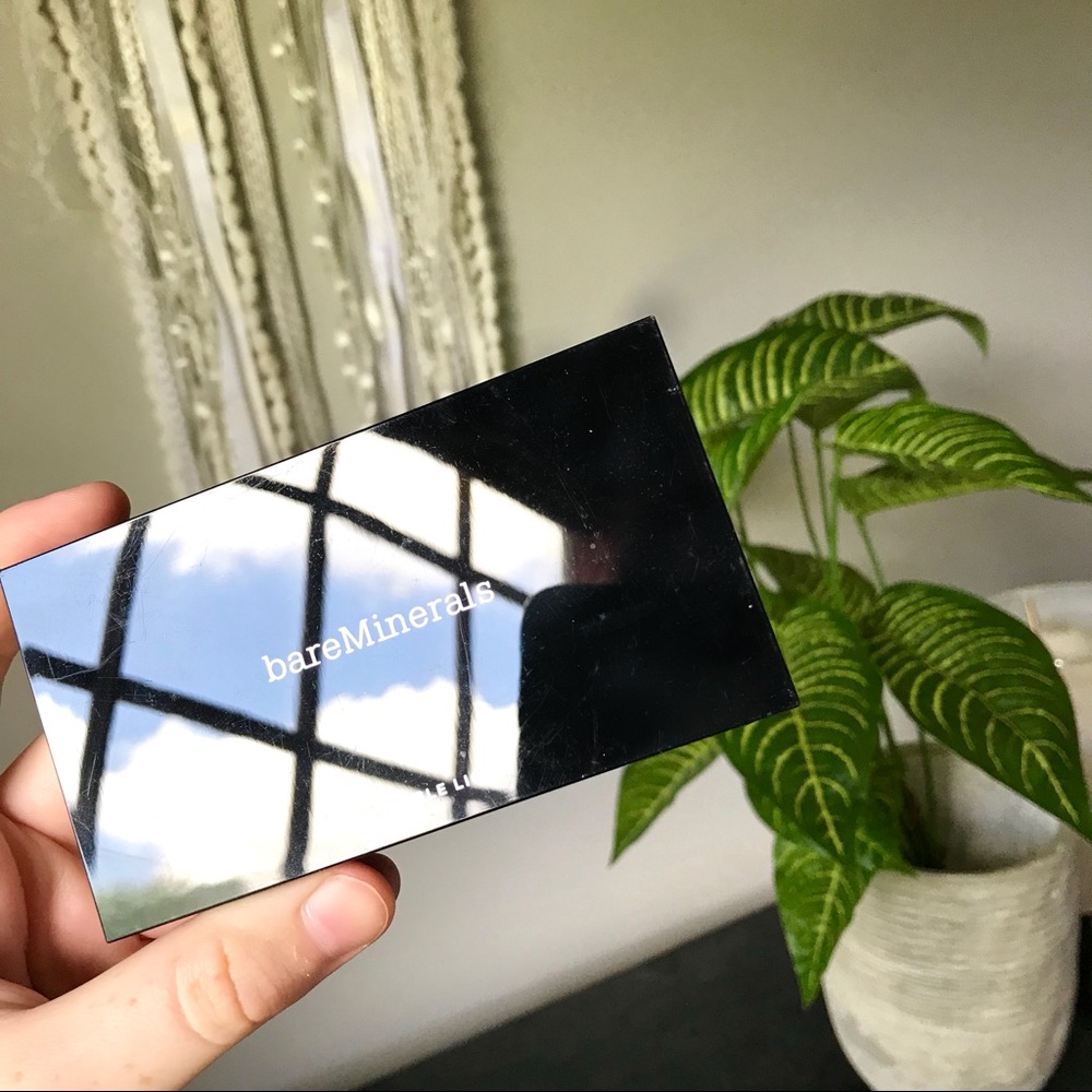 Bareminerals Invisible Light Palette